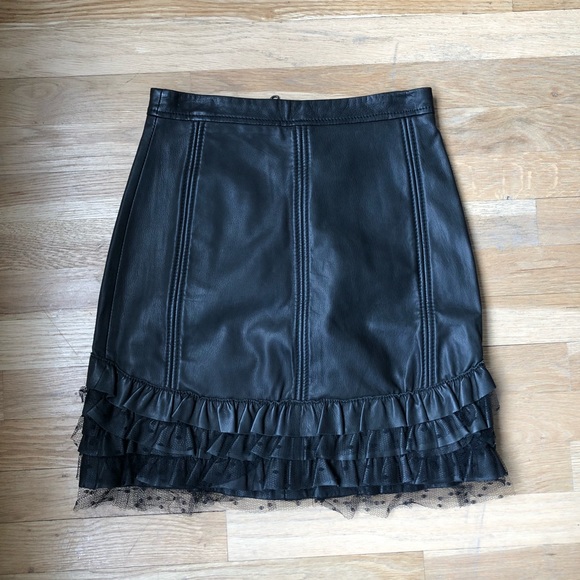 Red Valentino Leather Skirt with Tiered Lace - Picture 1 of 2